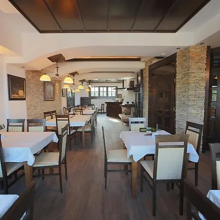 Πανσιόν Od Alula 4*